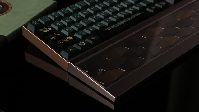 Dragon Scale Wrist Rest 65% - Silicone Connector Version