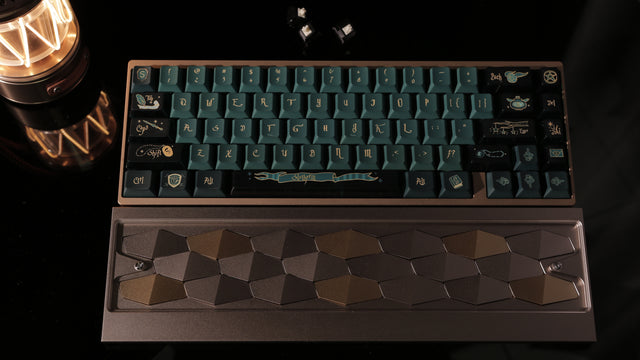 Dragon Scale Wrist Rest 65% - Silicone Connector Version