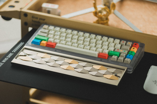 Dragon Scale Wrist Rest 65% - Silicone Connector Version