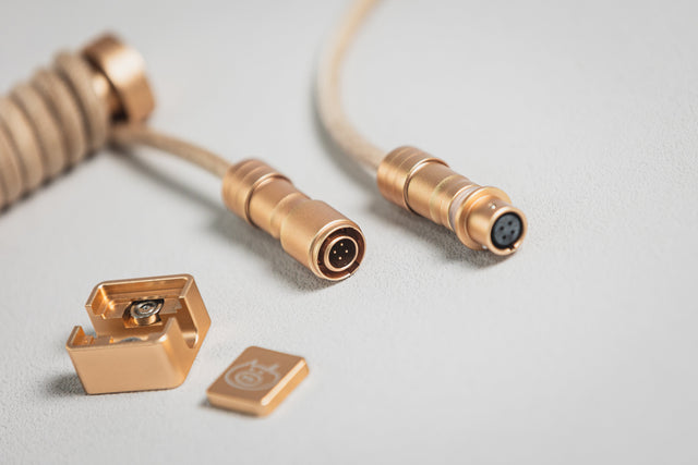 LeleLab x Win Shop Dune Coiled Aviator USB Cable