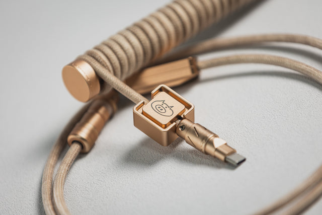 LeleLab x Win Shop Dune Coiled Aviator USB Cable