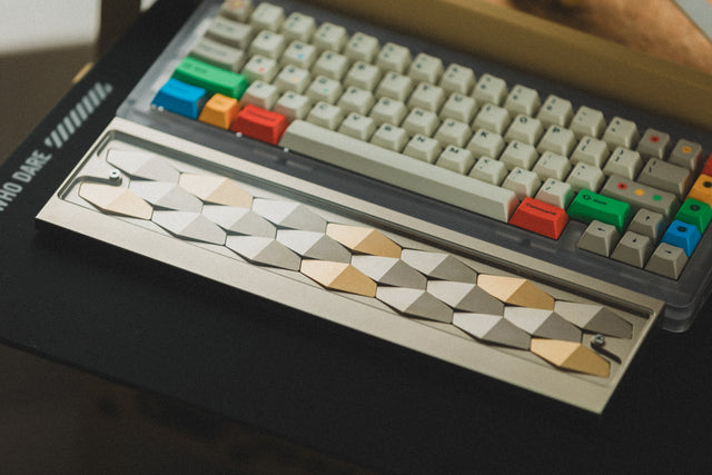 Dragon Scale Wrist Rest 65% - Silicone Connector Version