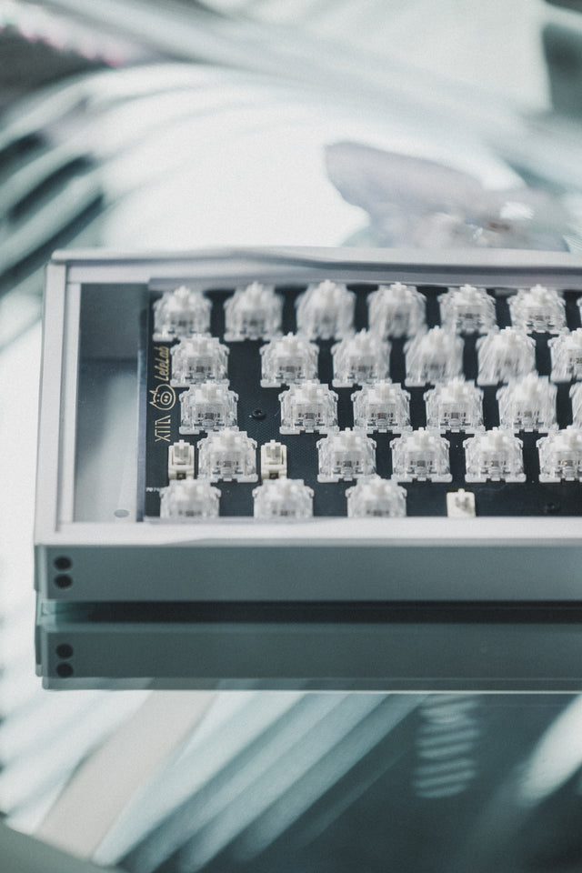 Phantom White Linear Switch