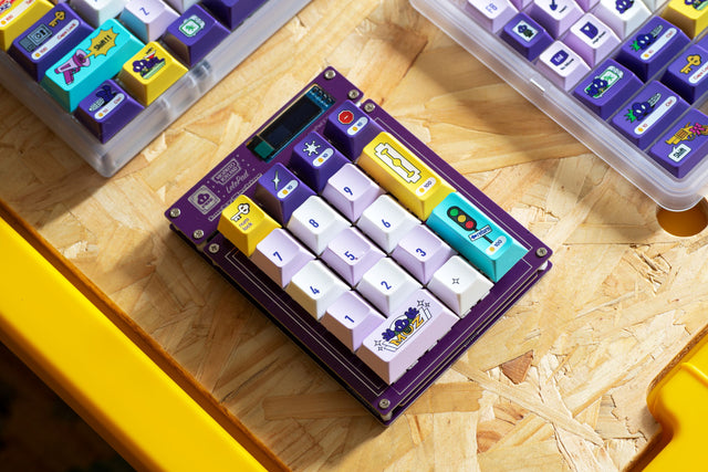 LeleDesign x MozkitoLeee Moz-Game Keycaps Set