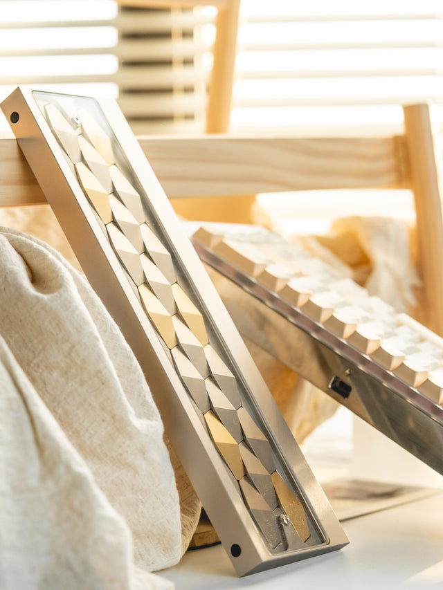 Dragon Scale Wrist Rest 65% - Silicone Connector Version